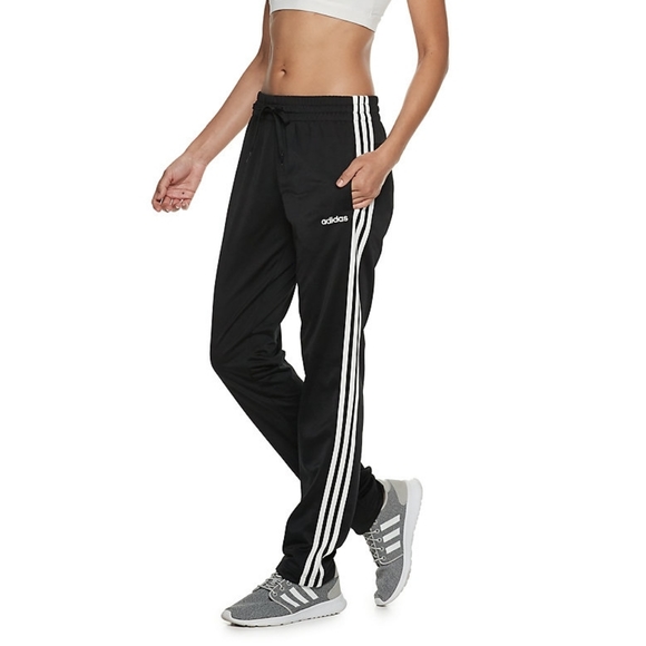 Classic ADIDAS EUC like new - Picture 12 of 12